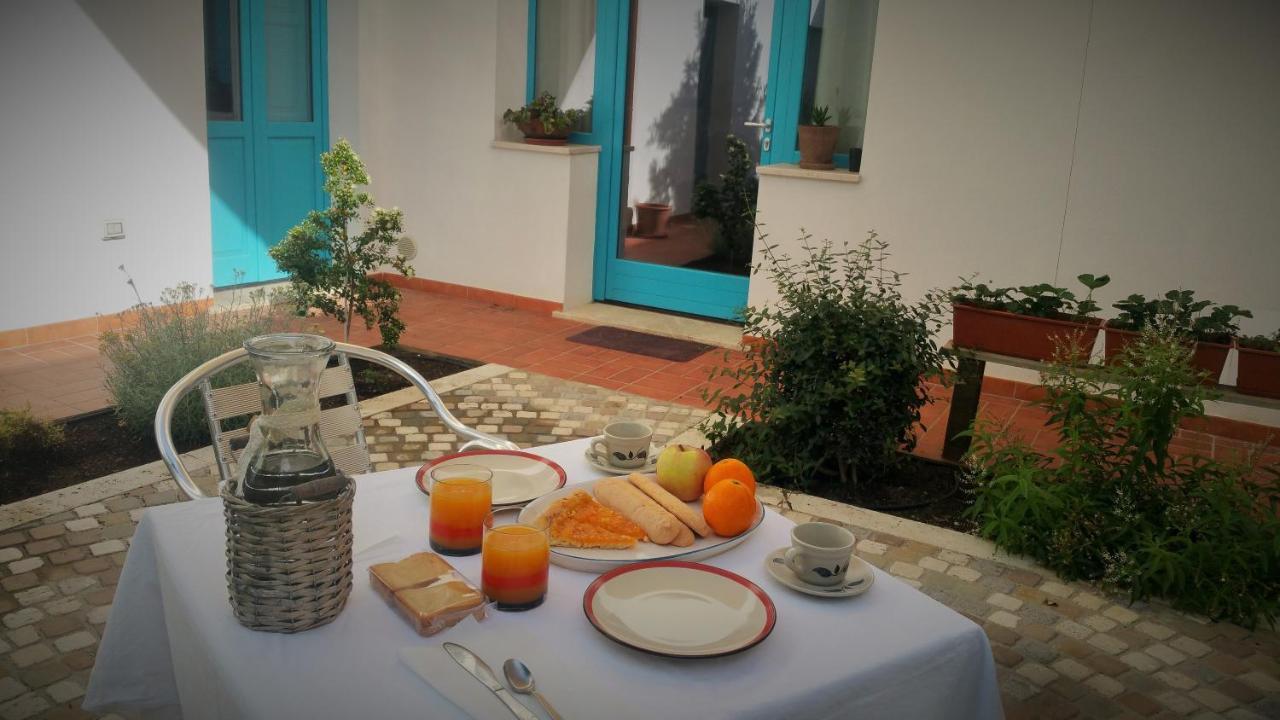 مونسيرّاتو B&B-Le Rondini المظهر الخارجي الصورة